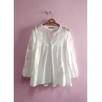 ราคา เสื้อขาวป้าย HMF คอวีแขนพอง แต่งผ้าลูกไม้ ปลายแขนจั้ม อก36 (20926202267)