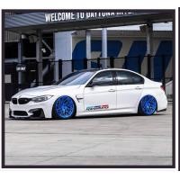 ราคา 2 ชิ้นรถจัดแต่งทรงผมประสิทธิภาพด้านหลังสติกเกอร์รถรูปลอกบุคลิกภาพเสาตกแต่งภายนอกรถสำหรับ BMW E90 F30 F34 F10 X5 X6 E46 e39 E60 E90 E36 E30 F30 E34 F10 E53 X1 X3 X5 X6 M3 M5 F25 E93 E92 E61 (409997993)