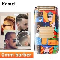 ราคา Kemei เครื่องโกนหนวดไฟฟ้าไร้สาย 2in1 โกนหนวด กันจอน กระเป๋าหนัง พร้อมใบมีดสำรอง 1 ชุด พร้อมส่ง รุ่น KM 5600 (16858166318)