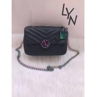 ราคา พร้อมส่งครบสี กระเป๋าสะพายข้าง LYN มาม่อนรุ่นใหม่โลโก้สีสายโซ่สีละมุน ป้ายเหล็ก (14103560982)