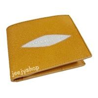 ราคา กระเป๋าสตางค์หนังปลากระเบนผู้ชายใบสั้น สไตล์ 2 พับ US หนังปลากระเบนแท้ เลือกสีได้ ใส่แบงค์ได้ทุกขนาด การ์ด รูปถ่าย หนังแท้100 (19359661752)