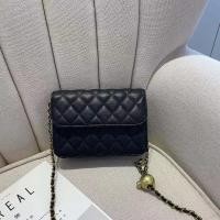 ราคา กระเป๋าสะพายข้าง คาดเอวได้ สายโซ่ทอง หนัง PU 51 1 (21132041488)