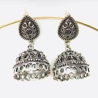 ราคา vintage jewelry เครื่องประดับต่างหูแบบไทย ต่างหู ต่างหูเจาะ ต่างหูทองคำ ต่างหูเงินดำ ลายดอกหางนกยูง (7199352083)