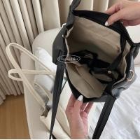 ราคา พร้อมส่ง Alice bag black beige กระเป๋าหนังสะพายข้าง (20373722331)