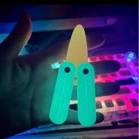 ราคา AKULA มีดพับ3D ของเล่นสำหรับเด็กมีดตัดแรงโน้มถ่วงแครอทพลาสติกของเล่นขนาดเล็กเรืองแสงพิมพ์3D ได้ (20324994329)