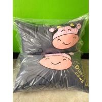 ราคา หมอนหนุน หมอนข้าง ลายวัวเทา ใยสังเคราะห์แท้ (20538147156)