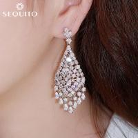 ราคา Seกก เพชรสังเคราะห์ชุบทองสีขาวรูปเหลี่ยมสำหรับสุภาพสตรีต่างหูจี้ยาวทรงสี่เหลี่ยมขนมเปียกปูนสำหรับสตรีเครื่องประดับสุดหรูเครื่องประดับในงานแต่ง SE365 (19432079003)