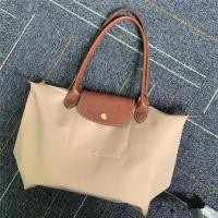 ราคา กระเป๋า Longchamp NALLCHEER ของผู้หญิงกระเป๋าทรงสี่เหลี่ยมมีหูหิ้วสะพายไหล่กระเป๋าทรงเกี๊ยวปักกระเป๋าไนล่อนสะพายไหล่ (20721203723)