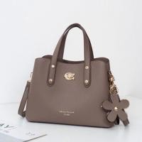 ราคา K 87064 กระเป๋าสะพายข้าง 3ช่องใหญ่ หนังPUพรีเมี่ยม แบรนด์แท้Karaya (21109039347)