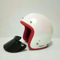 ราคา ALTRAX หมวกกันน็อควินเทจ รุ่น LAZOR สีขาวมุกประกาย นวมแดง คิ้วแดง ถอดซักได้ (10786139333)