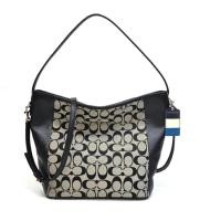 ราคา กระเป๋าถือ COACH แท้ รุ่นหรูจาก Shop ผ้าลาย Signature สายหนังแท้ มีสายยาว COACH 23702 WEEKEND PRINTED SIGNATURE SHOULDER BAG (102980626)