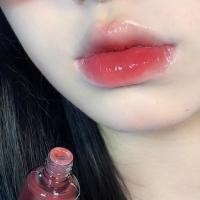 ราคา PinkyFocus Black Mirror Glaze Lip Glaze Mirror Surface Water Gloss Lasts Long and Not Easy to Fade Film Transparent Ice Block Lip Mud Female (21179611626)