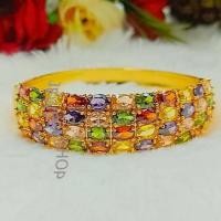 ราคา CW92 กำไลข้อมือนพเก้าพลอยเรียงสามแถวฝังเพชร งานละเอียดทุกจุด เหมือนแท้ (18559318618)