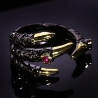 ราคา Ring แหวนกรงเล็บมังกรวินเทจแหวนกรงเล็บนกอินทรีสองโทนแหวนแซฟไฟร์สีแดงบุคลิกภาพสไตล์พังก์แหวนกรงเล็บปีศาจ Domineering (7791894860)