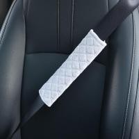 ราคา ปลอกเข็มขัดนิรภัยรถผ้านิ่มปรับได้4ชิ้นแผ่นรองไหล่ที่หุ้มเข็มขัดนิรภัยรถยนต์สำหรับเด็กผู้ใหญ่อุปกรณ์ตกแต่งภายในรถยนต์ (20886637791)