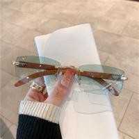 ราคา GENTLE MOSCOT เกาหลีไม่มีขอบแว่นกันแดดสำหรับผู้ชายผู้หญิงไม้แบบแบรนด์หรู R Etro อาทิตย์แว่นตาแฟชั่นเฉดสี UV400ท่องเที่ยวกลางแจ้ง (20767505904)