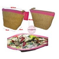 ราคา ของแท้ กระเป๋าใส่เครื่องสำอาง สิ่งของ แบบสาน ESTEE LAUDER Woven Rattan Hot Pink Pouch (16954226113)