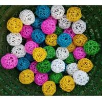 ราคา ลูกบอลหวาย ไร้กระดิ่ง คละสี ของเล่นสำหรับนกแก้ว (19898659342)