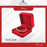 ราคา กล่องกำมะหยี่ Premium Jewelry Box สีแดง กล่องผ้ากำมะหยี่ กล่องสีแดง กล่องใส่เครื่องประดับ กล่องใส่สร้อย กล่องใส่แหวน (19007454521)