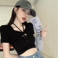 ราคา เสื้อยืดเอวลอยเสื้อห้อยคอชุดฤดูร้อนสำหรับผู้หญิงสวยงามเสื้อยืดผูกหน้าสีทึบไขว้แบบโบว์แขนสั้น (18571779077)