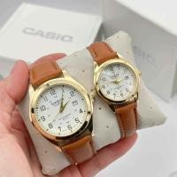 ราคา นาฬิกาCasio สายหนัง นาฬิกาข้อมือคาสิโอ้ ผู้ชายผู้หญิง สายหนัง กันน้ำ หน้าปัดดีไซน์ขีด ขนาด 40 และ 28 มม แถมฟรีกล่องCasio (20211760828)