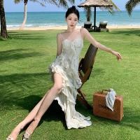 ราคา ชุดเดรสสีเขียวสวยงามดูแพงเดรสคอวีชายระบายเรียบหรูสไตล์ฝรั่งเศสเดรสสายเดี่ยวแหวกข้างลุคนางฟ้าสุด (19589512116)