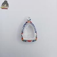 ราคา กรอบพระ กรอบพระเงินผสมลงยา ใส่รูปหล่อหลวงพ่อเงินเล็ก กว้าง2 0 สูง2 7ซม ขนาดจอกระจก (19467907010)