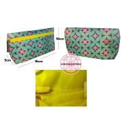 ราคา กระเป๋าเครื่องสำอาง CLINIQUE Multi Colour Pouch (16928442581)