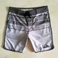 ราคา Quiksilver กางเกงชายหาดชายรวดเร็วแห้งวันหยุดริมทะเลกางเกงว่ายน้ำหลวมกางเกงห้าจุดกางเกงขาสั้นกระเป๋าคู่A30005 (9241503821)