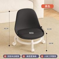 ราคา สตูลเล็กมีล้อ เก้าอี้หนัง เก้าอี้มินิมอล สตูลโซฟามีล้อ สตูลเตี้ย เบาะนั่งมีล้อเลื่อน มีที่พนักพิงหลัง เก้าอี้หมุนได้ สตูลเตี้ยส (20828476438)