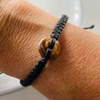 ราคา สร้อยข้อมือเชือกเทียนถัก แต่งลูกปัดกะละ เชือกเทียนถักสีดำ สร้อยข้อมือแฮนดืเมด ปรับขยายได้ (20735442218)