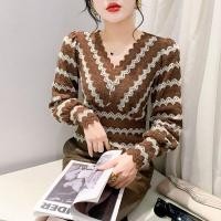 ราคา YIMEI เสื้อยืดแขนยาวยอดนิยมของปีนี้เสื้อลูกไม้เข้ารูปแขนพองคอวีสไตล์เกาหลีขนาดใหญ่เสื้อเอวลอย (20842764864)