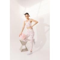 ราคา VAYA Pink cat sporty set ชุดเซตออกกำลังกาย โยคะ ฟิตเนส วิ่ง สีชมพู สปอร์ตบรามีฟองน้ำ กางเกงเอวสูง (15160993850)