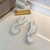 ราคา ส่งเร็วพิเศษ รองเท้าส้นตึก 2 นิ้ว ไซต์ ปกติ 36 40 ตึกสอดโป้งเพชร ส้นตึกเปิดส้น ประดับด้วยเพชรระยับ ระหย้า (17578440227)