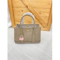 ราคา กระเป๋าถือ สะพายข้าง GD 30 Togo (20675579875)