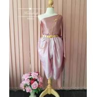 ราคา ชุดไทย ผ้าสไบผ้าซาตินอย่างดี และโจงกระเบน แถม เครื่องประดับ เข็มขัดทอง และเข็มกลัด แม่การะเกดสวยหรูมากค่ะออเจ้า (2055872035)