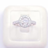 ราคา Lucky Gems แหวนเม็ดเดี่ยวล้อมบ่าข้าง เงินแท้92 5 เพชร CZ เกรด Premium เล่นไฟดี ชุบทองคำขาว LKM717 (18262436538)