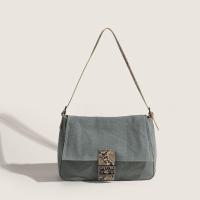 ราคา ZARAˉ ใหม่ถุงผ้าเดนิมฟอกย้อนยุคแฟชั่นของผู้หญิงอเนกประสงค์ลายงูกระเป๋าแบบหนีบแขนกระเป๋าพาดลำตัวสะพายไหล่เส้นเดียวฤดูใบไม้ร่วง UNIQLO M (20683695861)