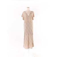 ราคา SFERA เดรสแขนสั้น พิมพ์ลายตาราง ป้ายแบรนด์ระบุไซส์ EUR L Preloved (20669688402)