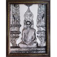 ราคา กรอบรูปกระจกมงคลภาพ ในหลวง ร 9ทรงผนวช ภาพขาวดำ ขนาด18 23 นิ้ว (17160743751)