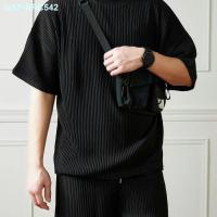 ราคา ที่ได้ Issey Miyake Miyake เสื้อยืดแขนสั้นพับได้แบบหลวมลายทางรูปดาววัตถุในแบบเดียวกันเสื้อยืดคอกลมจับจีบแขนครึ่ง (19342896525)