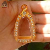 ราคา กรอบพระ กรอบพระชุบทอง ใส่หลวงปู่ทวด เนื้อว่าน กว้าง2 2 สูง3 5ซม ขนาดจอกระจก (17592347672)