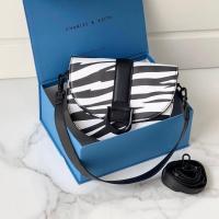 ราคา พร้อมส่ง กระเป๋าสะพาย charles keith x chau bui รุ่นลิมิเต็ดเอดิชัน สวย น่าใช้สุดๆ (20981893253)