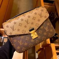 ราคา LV กระเป๋าเป้สะพายหลังสำหรับสัตว์เลี้ยงขนาดเล็กกระเป๋าทรงสี่เหลี่ยมขนาดเล็กลายขวางสี2023 954ปีได้รับความนิยม (19308802994)