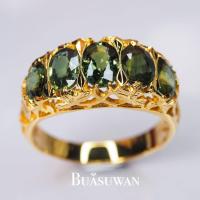 ราคา แหวน พลอยเขียวส่อง ตัวเรือนทองคำแท้ 18K ตัวเรือนฉลุลาย เป็นแหวนที่มีเอกลักษณ์เฉพาะ มีความอ่อนช้อย พร้อมใบรับประกันจากทางร้าน (21101053672)