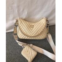 ราคา กระเป๋า lyn คอลหม่ ซื้อ 1 แถม 1 ใบลูก รุ่น Century Crossbody สะพายข้าง (14022663711)