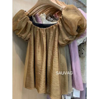 ราคา Sauvag เสื้อแขนบิชอปผ้าออร์แกนซ่าคอปาดไหล่มีออร่าเสื้อเชิ้ตผู้หญิงแบบนิ่มไม่ผูกออกแบบแบบใหม่ฤดูร้อนปี2023 (19989675786)
