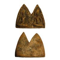 ราคา พระดินเผากรุบ้านกร่าง สุพรรณบุรี พิมพ์พลายคู่เทวดา (13698630571)