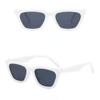 ราคา SUNYMALL แว่นกันแดดทรงแคทอาย วินเทจ กรอบเสือดาว แว่นสายตาสำหรับผู้หญิงและผู้ชาย ป้องกันรังสียูวี แว่นตาสำหรับผู้ชาย (14602474780)