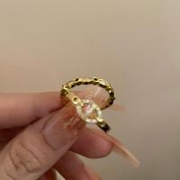 ราคา Fashion Angel Girl ตัวอักษรเกาหลีแหวนเพทายฝังเลี่ยม CD สำหรับผู้หญิงเครื่องประดับแบบเปิดปรับได้สีทองสำหรับเป็นของขวัญวันเกิดของนักเรียน (20767499494)